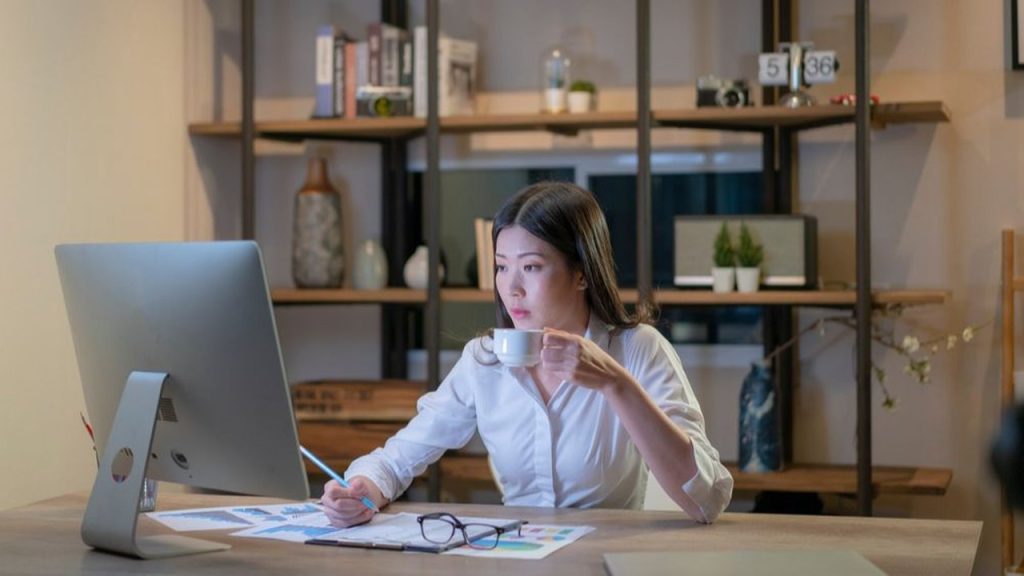 Tips Tidur Berkualitas Bagi Pekerja Shift Malam